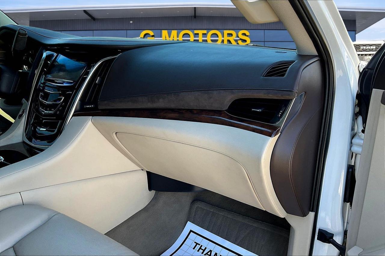 2016 CADILLAC ESCALADE LUXURY Houston TX