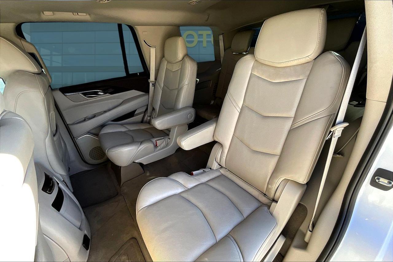 2016 CADILLAC ESCALADE LUXURY Houston TX