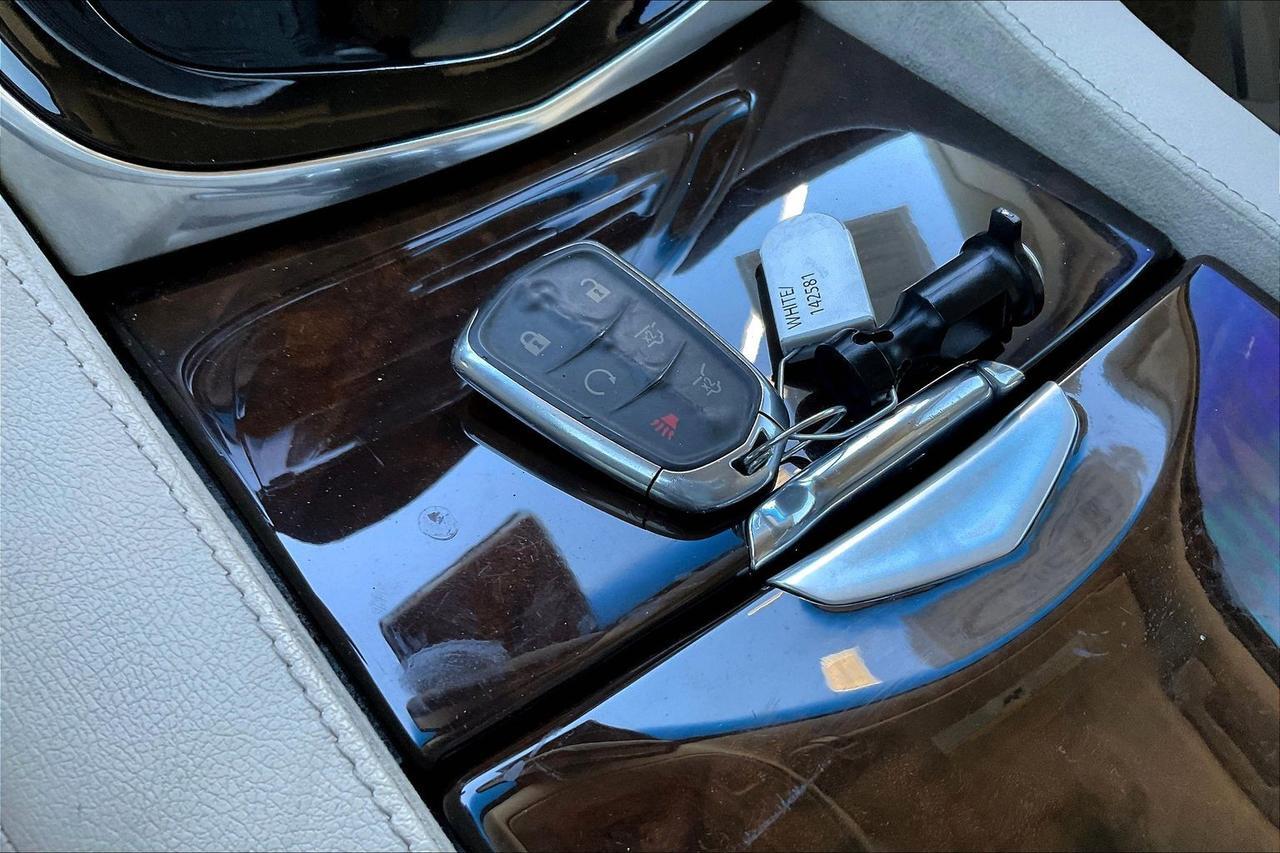 2016 CADILLAC ESCALADE LUXURY Houston TX