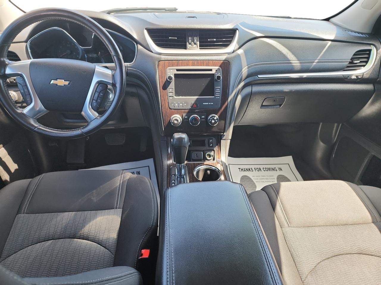 2016 CHEVROLET TRAVERSE 1LT LT Kansas City MO