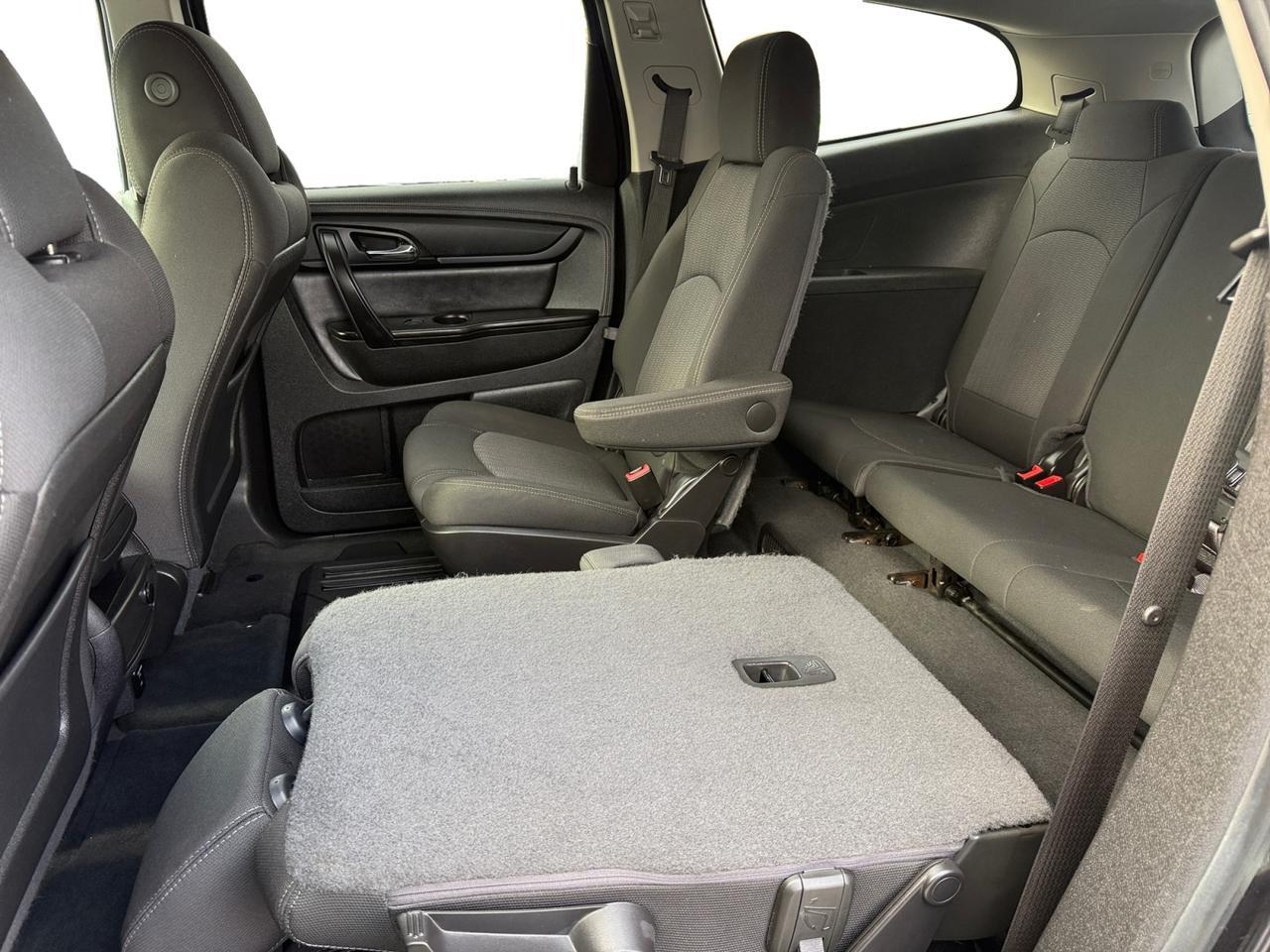 2016 CHEVROLET TRAVERSE 1LT LT Kansas City MO