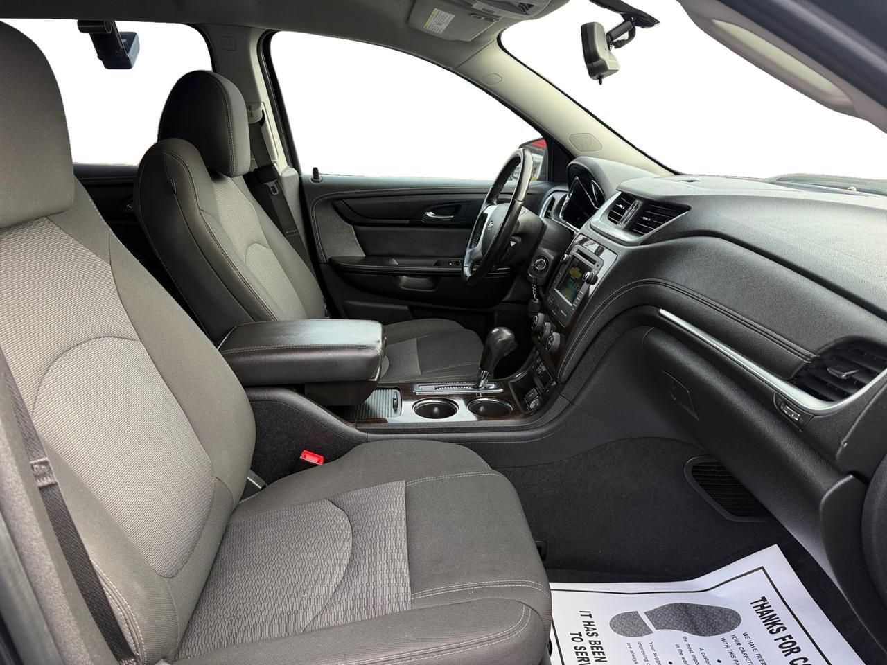 2016 CHEVROLET TRAVERSE 1LT LT Kansas City MO