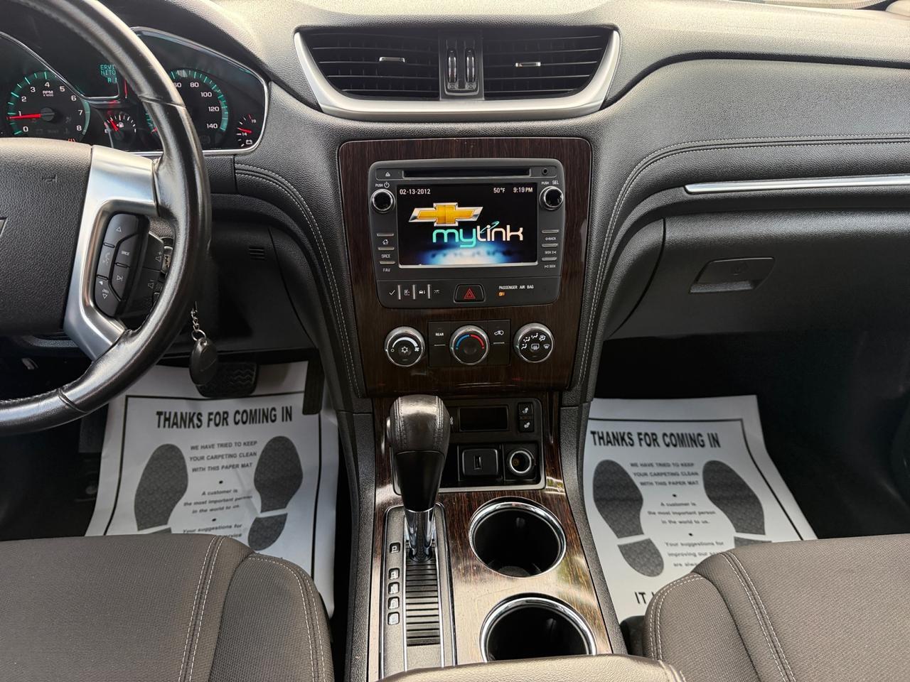 2016 CHEVROLET TRAVERSE 1LT LT Kansas City MO