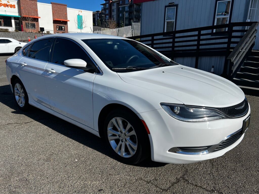 2016 CHRYSLER 200 LIMITED Des Moines WA