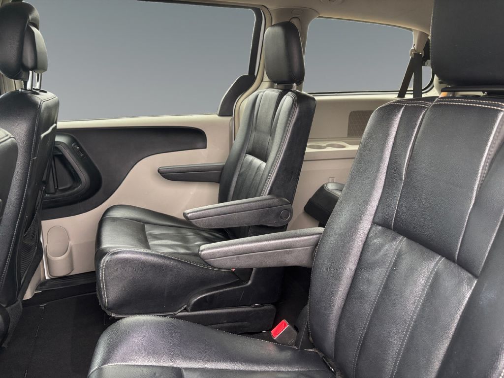 2016 CHRYSLER TOWN & COUNTRY TOURING Toledo OH