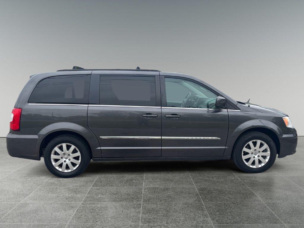 2016 CHRYSLER TOWN & COUNTRY TOURING Toledo OH