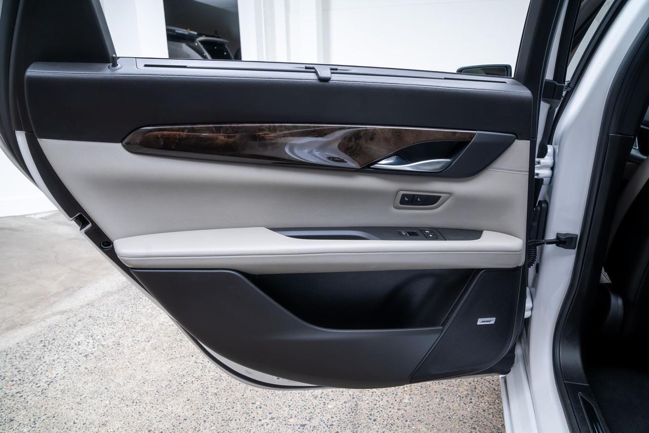 2016 Cadillac CT6 3.6L Premium Luxury 1SF / Enhanced vision &amp; Comfort Package Portland OR