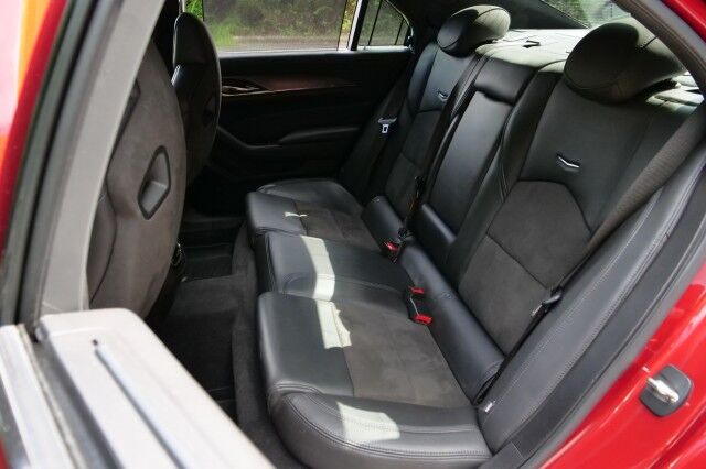 2016 Cadillac CTS-V Sedan / Supercharged / Carbon Fiber Package / UPGRADES! High Point NC