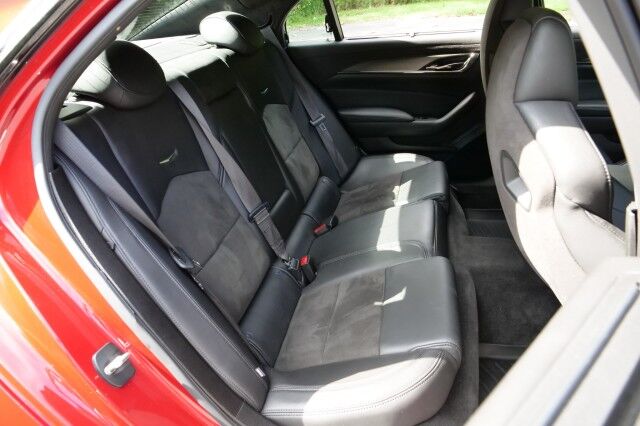 2016 Cadillac CTS-V Sedan / Supercharged / Carbon Fiber Package / UPGRADES! High Point NC