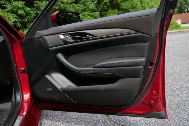 2016 Cadillac CTS-V Sedan / Supercharged / Carbon Fiber Package / UPGRADES! High Point NC