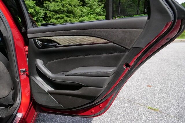 2016 Cadillac CTS-V Sedan / Supercharged / Carbon Fiber Package / UPGRADES! High Point NC
