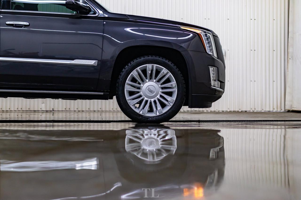 2016 Cadillac Escalade AWD Platinum Leather Roof Nav TV's Red Deer AB