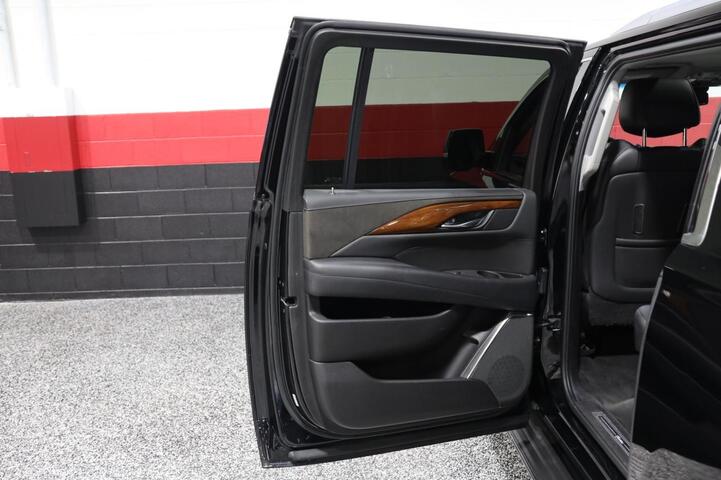 2016 Cadillac Escalade ESV Luxury Collection 4WD 4dr Suv Chicago IL