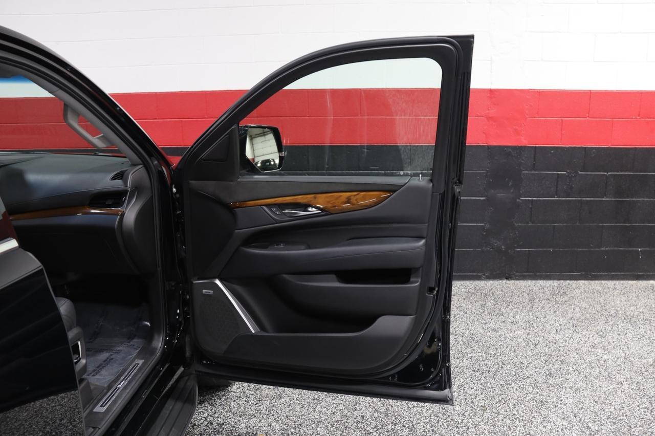 2016 Cadillac Escalade ESV Luxury Collection 4WD 4dr Suv Skokie IL