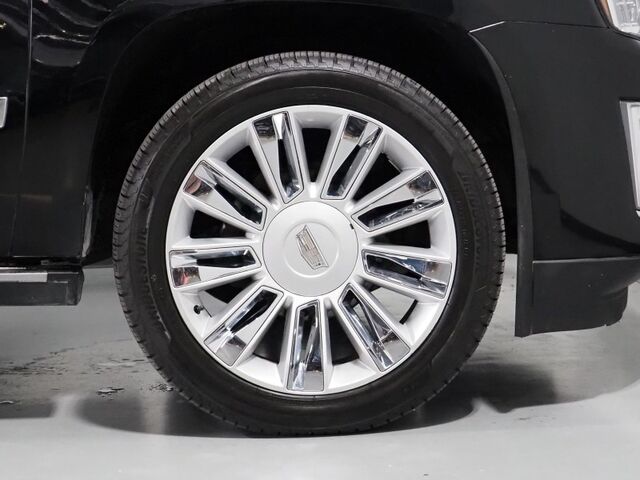 2016 Cadillac Escalade ESV Platinum 4WD *HEADS-UP DISPLAY, NAVIGATION, ADAPTIVE CRUISE, SAEFTY ALERTS, 360 CAMERAS, MOONROOF, LEATHER, CLIMATE/MASSAGE SEATS, HTD STEERING, REAR DVD, BOSE, WIRELSS CHARGING, APPLE CARPLAY Round Rock TX