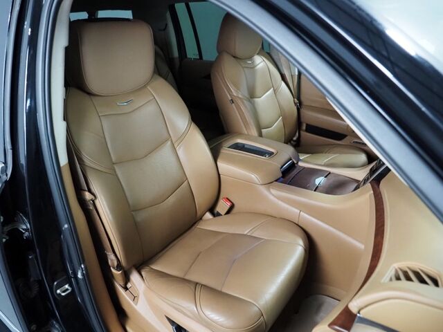 2016 Cadillac Escalade ESV Platinum 4WD *HEADS-UP DISPLAY, NAVIGATION, ADAPTIVE CRUISE, SAEFTY ALERTS, 360 CAMERAS, MOONROOF, LEATHER, CLIMATE/MASSAGE SEATS, HTD STEERING, REAR DVD, BOSE, WIRELSS CHARGING, APPLE CARPLAY Round Rock TX
