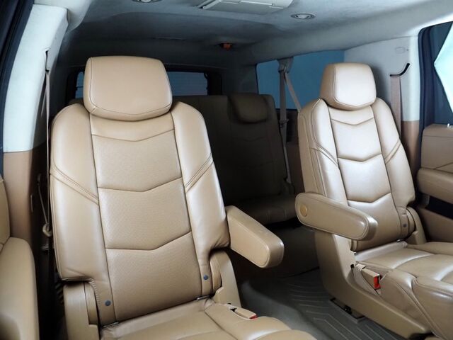 2016 Cadillac Escalade ESV Platinum 4WD *HEADS-UP DISPLAY, NAVIGATION, ADAPTIVE CRUISE, SAEFTY ALERTS, 360 CAMERAS, MOONROOF, LEATHER, CLIMATE/MASSAGE SEATS, HTD STEERING, REAR DVD, BOSE, WIRELSS CHARGING, APPLE CARPLAY Round Rock TX
