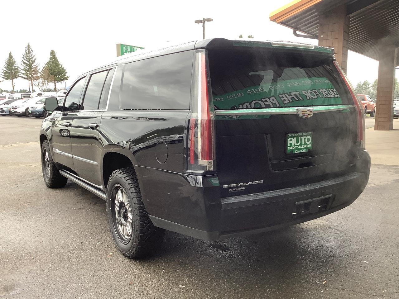 2016 Cadillac Escalade ESV Platinum