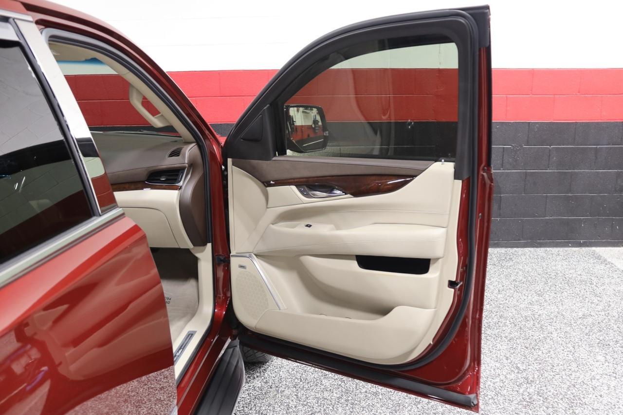 2016 Cadillac Escalade Luxury Collection 4dr Suv Skokie IL