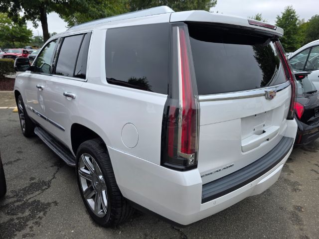 2016 Cadillac Escalade Luxury Collection
