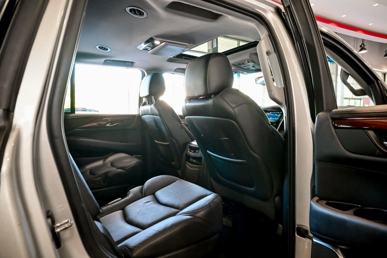 2016 Cadillac Escalade Luxury Collection, Rear Entertainment Springfield NJ
