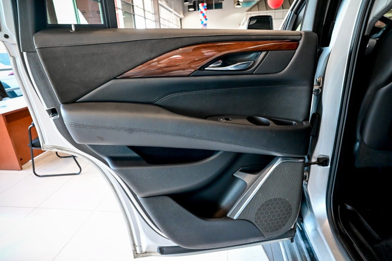 2016 Cadillac Escalade Luxury Collection, Rear Entertainment Springfield NJ