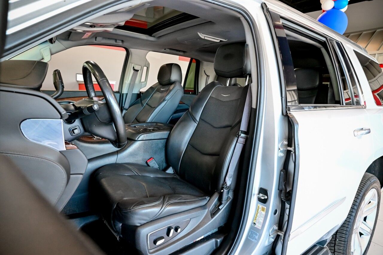2016 Cadillac Escalade Luxury Collection, Rear Entertainment Springfield NJ
