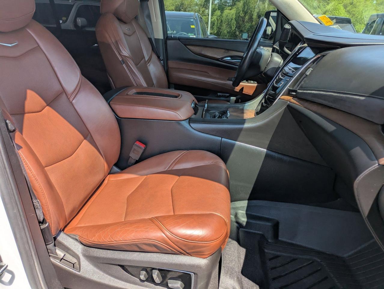 2016 Cadillac Escalade Luxury Collection Castroville TX