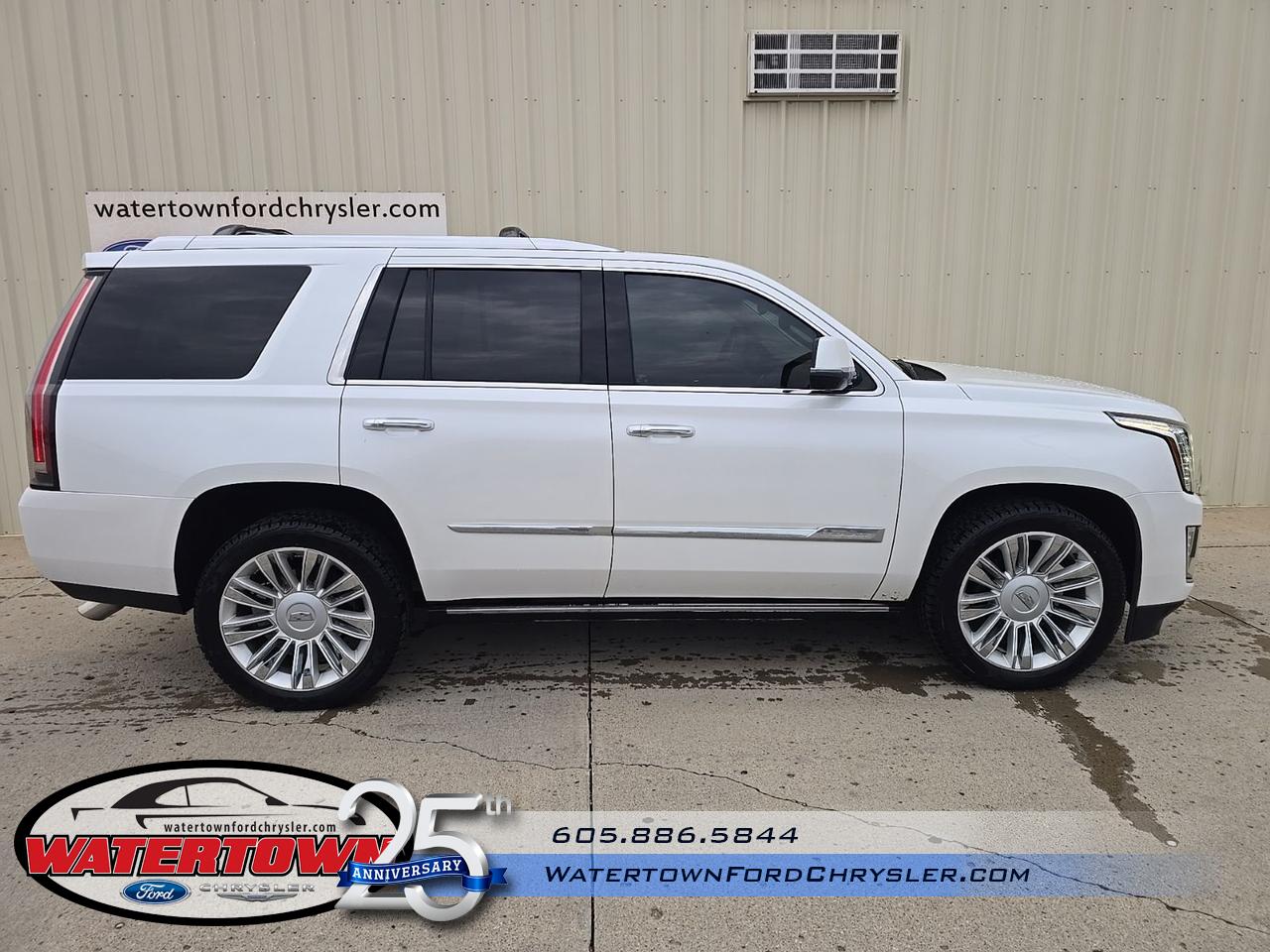 2016 Cadillac Escalade Platinum Edition