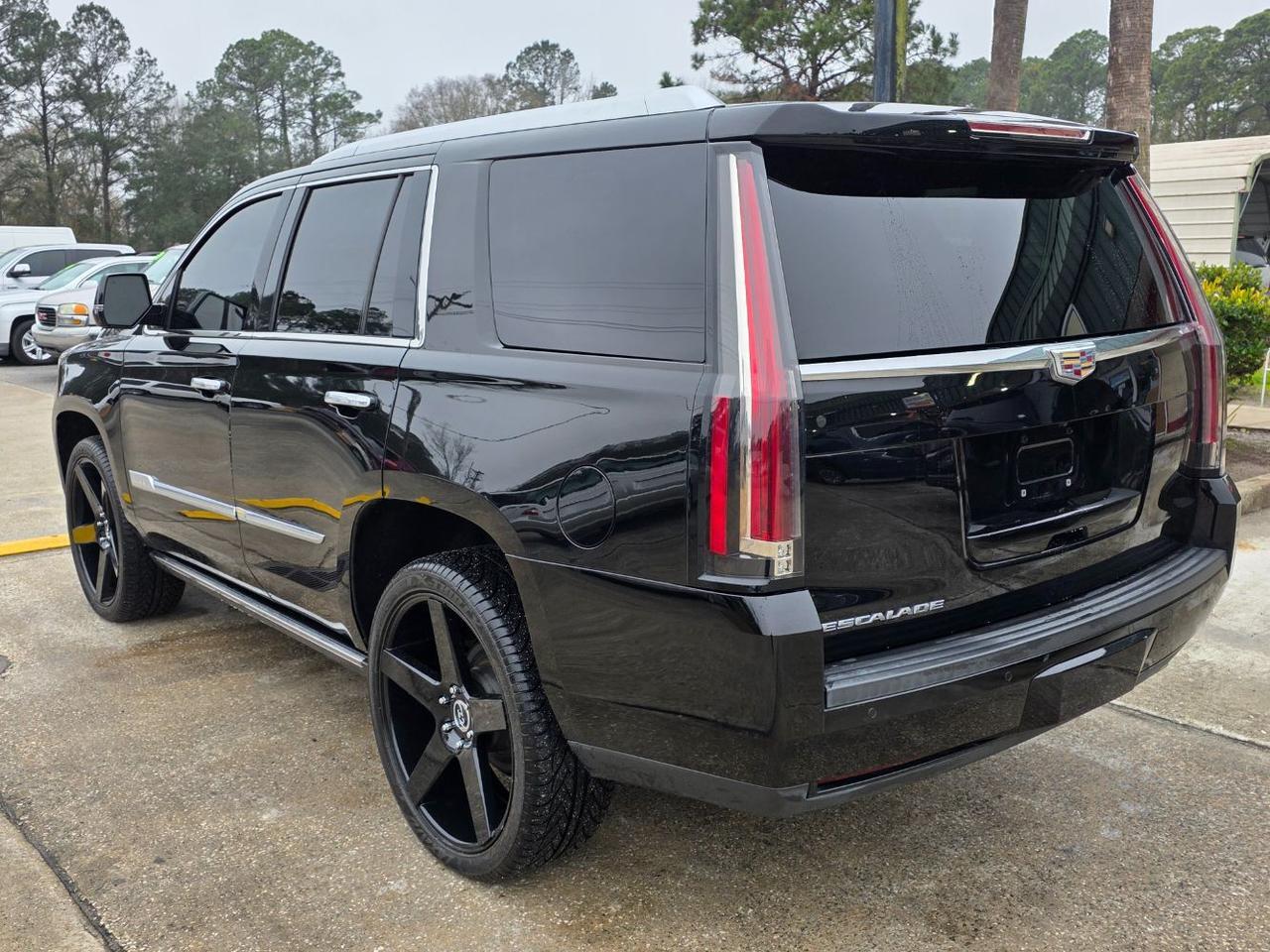 2016 Cadillac Escalade Platinum