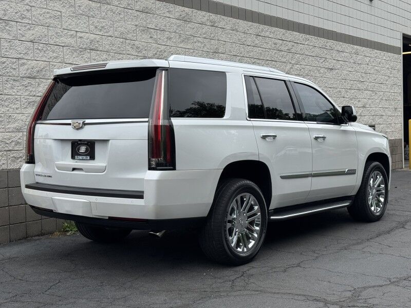 2016 Cadillac Escalade Standard