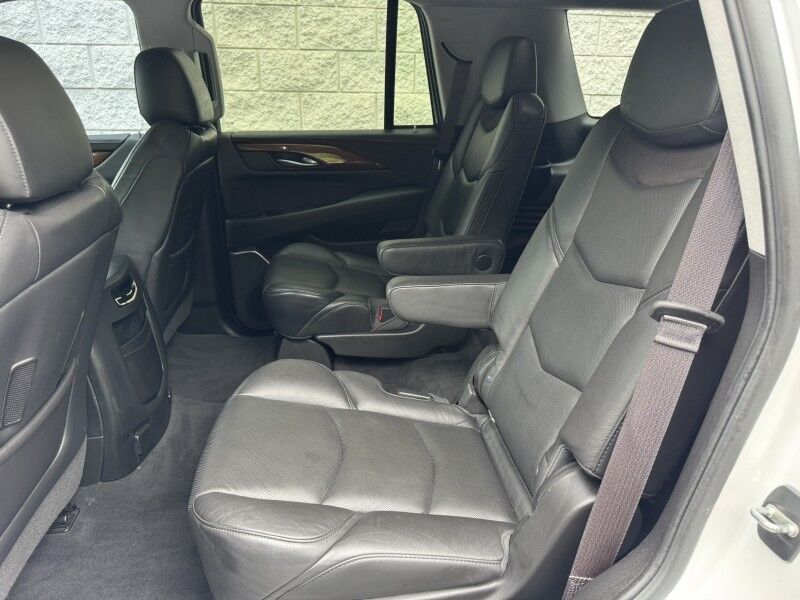 2016 Cadillac Escalade Standard Willow Grove PA