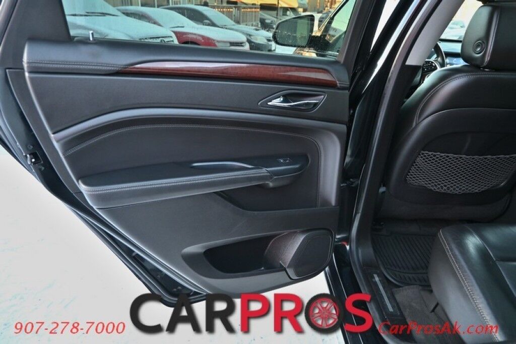 2016 Cadillac SRX Luxury Collection - AWD - Driver Awareness Package - Heated Leather Seats & Steering Wheel - Sunroof - NAV - Bose Speakers - Lane Departure & Blind Spot - Bluetooth - Backup Camera - Tow Package - Only 81K Miles Anchorage AK