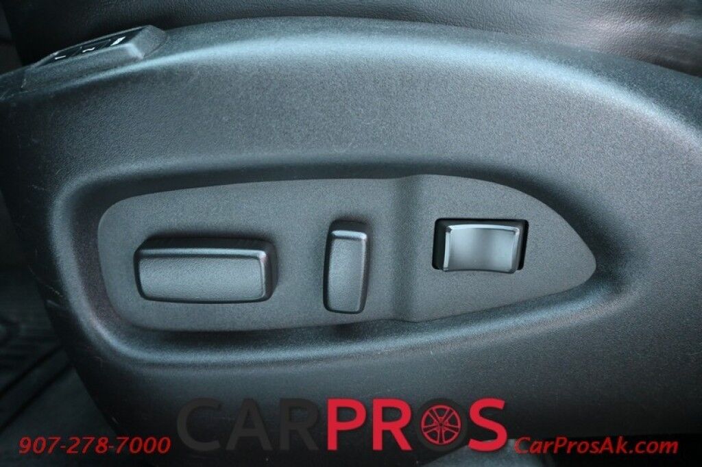 2016 Cadillac SRX Luxury Collection - AWD - Driver Awareness Package - Heated Leather Seats & Steering Wheel - Sunroof - NAV - Bose Speakers - Lane Departure & Blind Spot - Bluetooth - Backup Camera - Tow Package - Only 81K Miles Anchorage AK