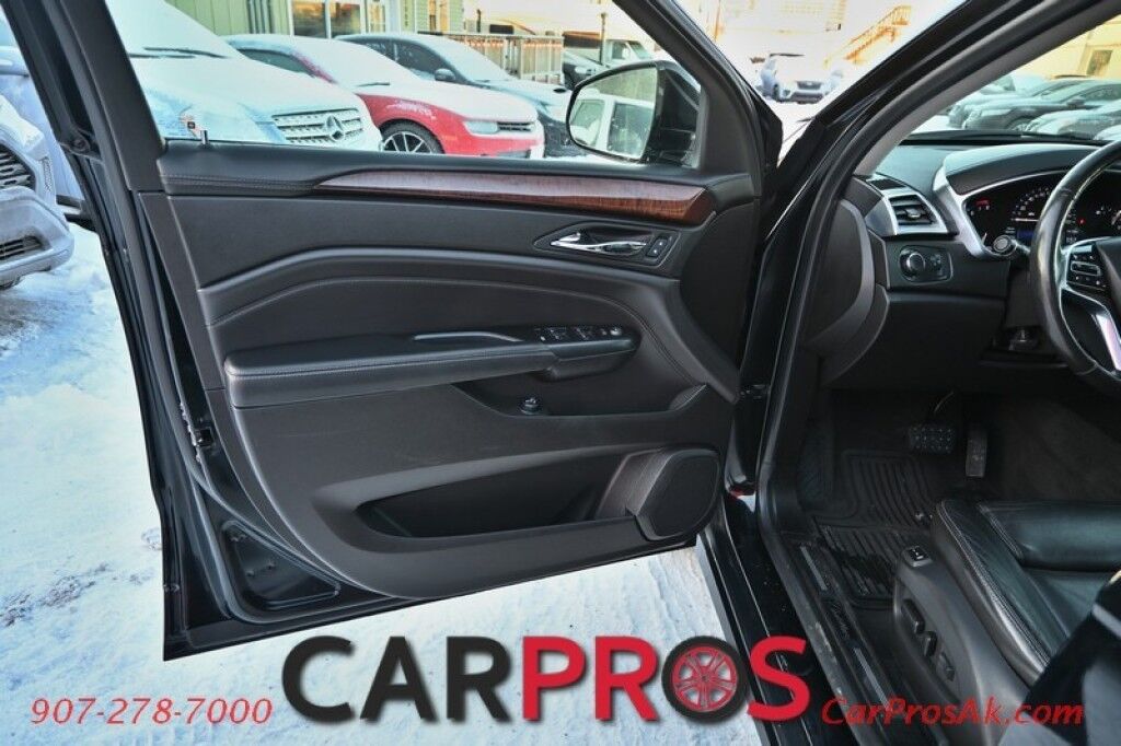 2016 Cadillac SRX Luxury Collection - AWD - Driver Awareness Package - Heated Leather Seats & Steering Wheel - Sunroof - NAV - Bose Speakers - Lane Departure & Blind Spot - Bluetooth - Backup Camera - Tow Package - Only 81K Miles Anchorage AK