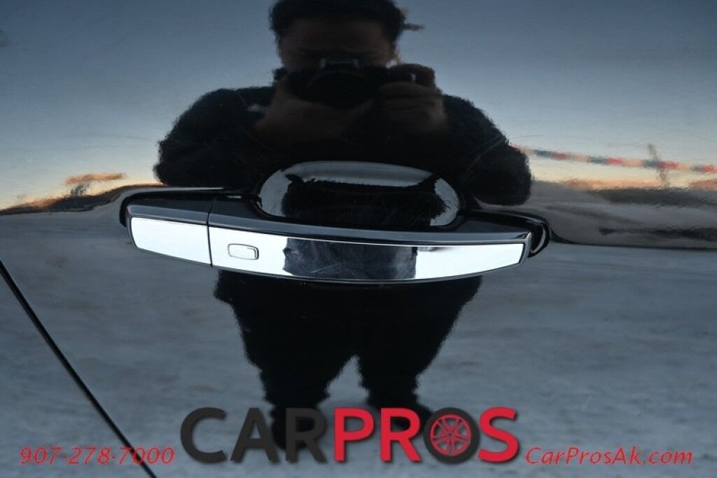 2016 Cadillac SRX Luxury Collection - AWD - Driver Awareness Package - Heated Leather Seats & Steering Wheel - Sunroof - NAV - Bose Speakers - Lane Departure & Blind Spot - Bluetooth - Backup Camera - Tow Package - Only 81K Miles Anchorage AK