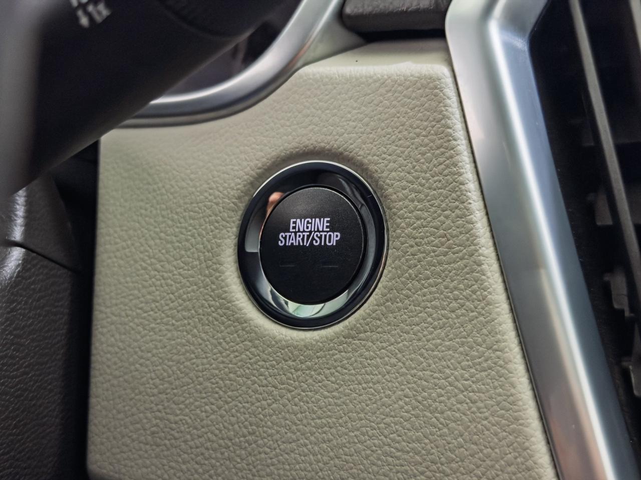 2016 Cadillac SRX Luxury Collection Tallmadge OH