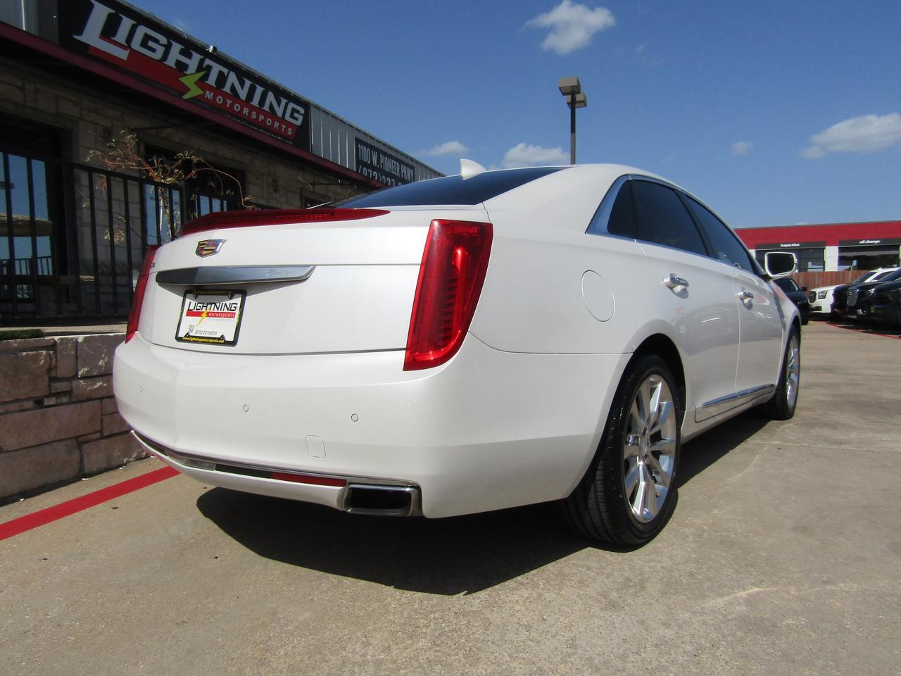 2016 Cadillac XTS 4dr Sdn Premium Collection FWD Grand Prairie TX