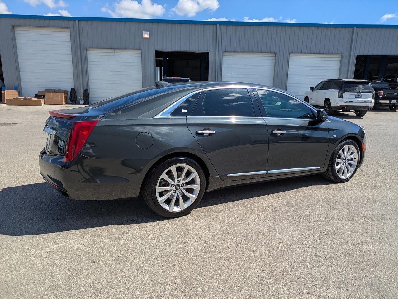 2016 Cadillac XTS Luxury Collection