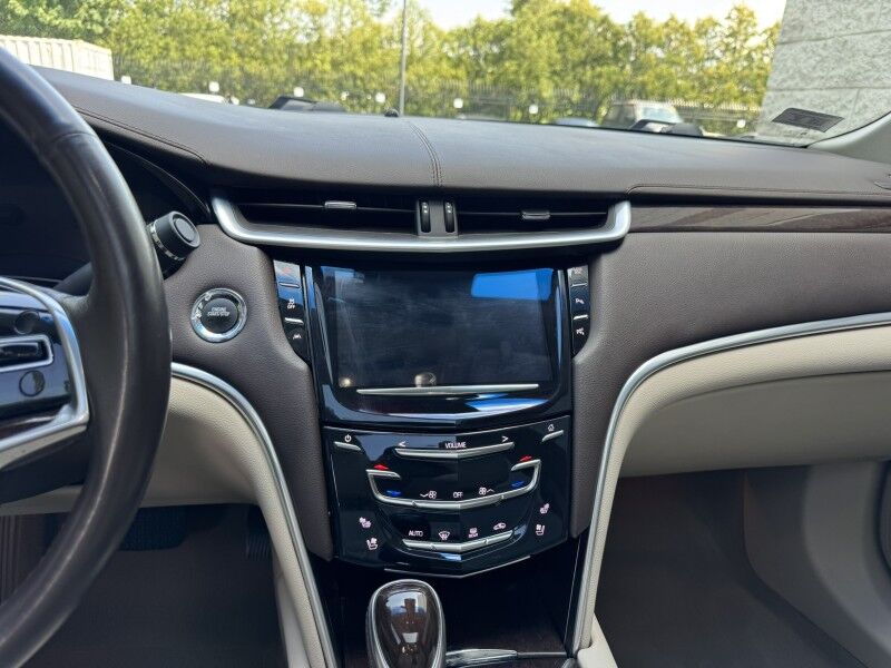 2016 Cadillac XTS Luxury Collection Willow Grove PA