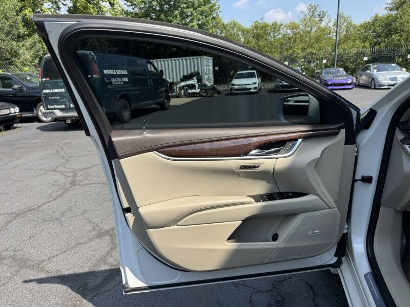 2016 Cadillac XTS Luxury Collection Willow Grove PA