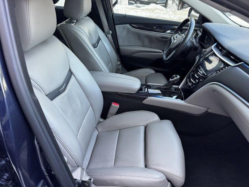 2016 Cadillac XTS Premium V-sport Willow Grove PA