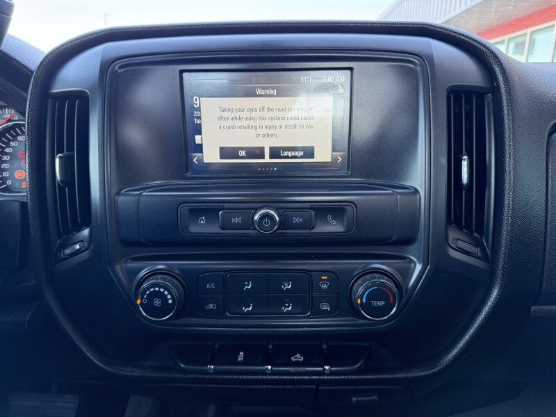 2016 Chevrolet 3500HD 4x4 Flatbed w/ Crane Work Truck Collinsville OK