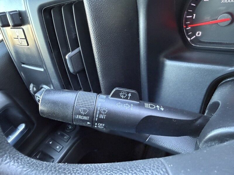 2016 Chevrolet 3500HD 4x4 Flatbed w/ Crane Work Truck Collinsville OK