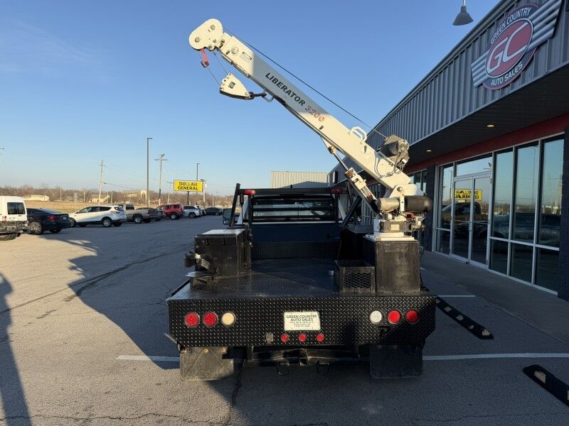 2016 Chevrolet 3500HD 4x4 Flatbed w/ Crane Work Truck Collinsville OK
