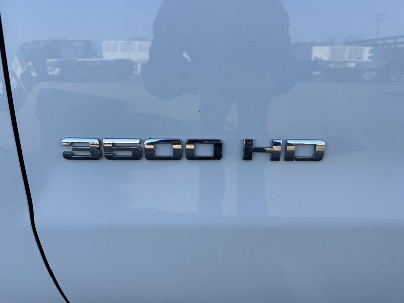 2016 Chevrolet 3500HD 4x4 Flatbed w/ Crane Work Truck Collinsville OK