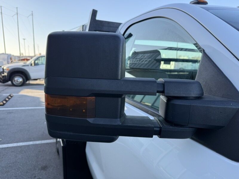 2016 Chevrolet 3500HD 4x4 Flatbed w/ Crane Work Truck Collinsville OK