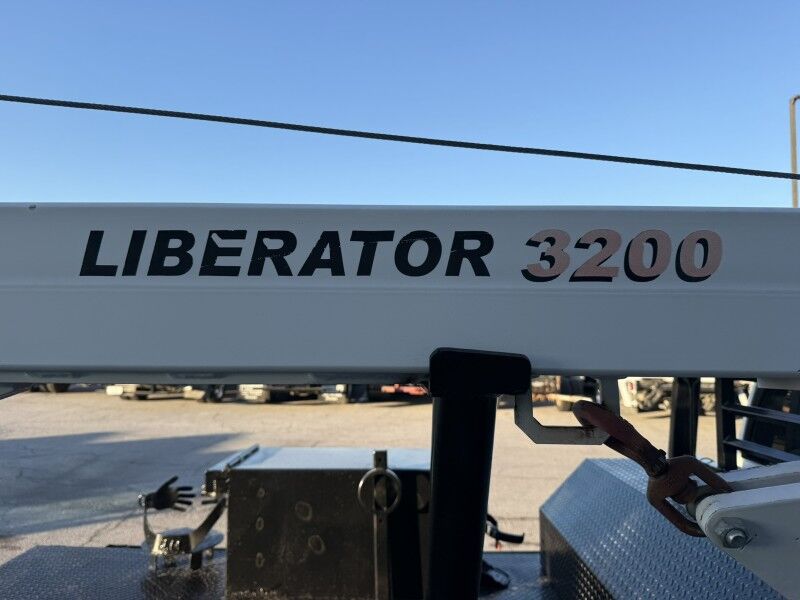 2016 Chevrolet 3500HD 4x4 Flatbed w/ Crane Work Truck Collinsville OK