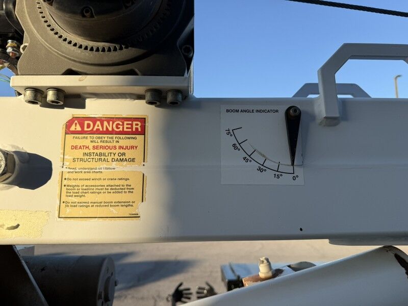 2016 Chevrolet 3500HD 4x4 Flatbed w/ Crane Work Truck Collinsville OK