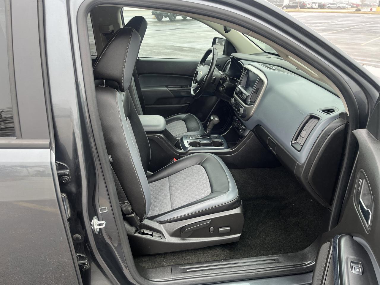 2016 Chevrolet Colorado Z71 Crew Cab 4WD 3.6L Heavy-DutyTraileringPkg w/Nav Bose HeatedSeats FloorLiners Saukville WI